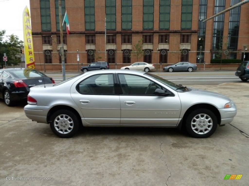 Bright Silver Metallic 2000 Chrysler Cirrus LX Exterior Photo #54462249