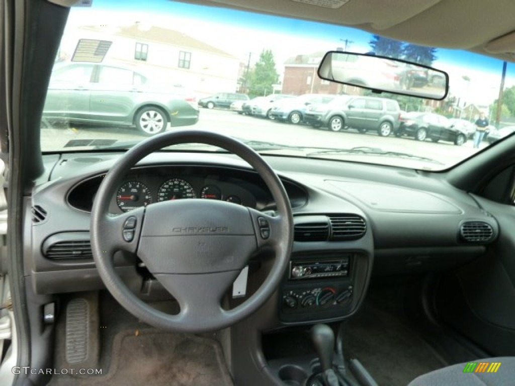 2000 Chrysler Cirrus LX Agate Black Dashboard Photo #54462318