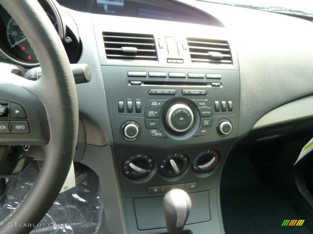 2012 Mazda MAZDA3 s Touring 5 Door Controls Photo #54463194