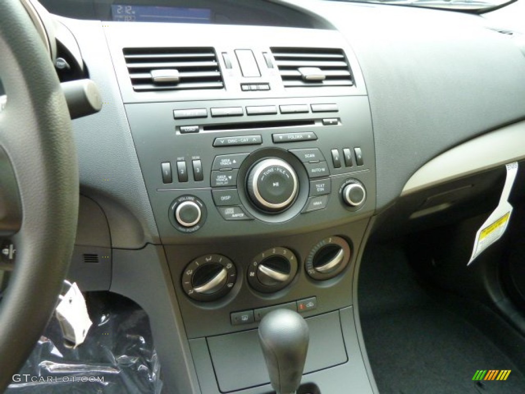 2012 Mazda MAZDA3 i Sport 4 Door Controls Photo #54463374