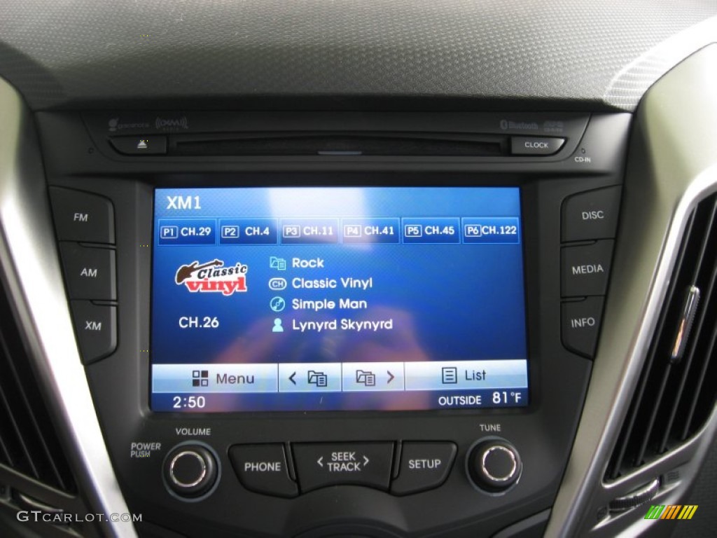 2012 Hyundai Veloster Standard Veloster Model Controls Photo #54466653