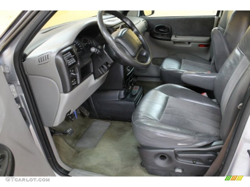 Medium Gray Interior 2001 Chevrolet Venture Warner Brothers Edition Photo #54467950