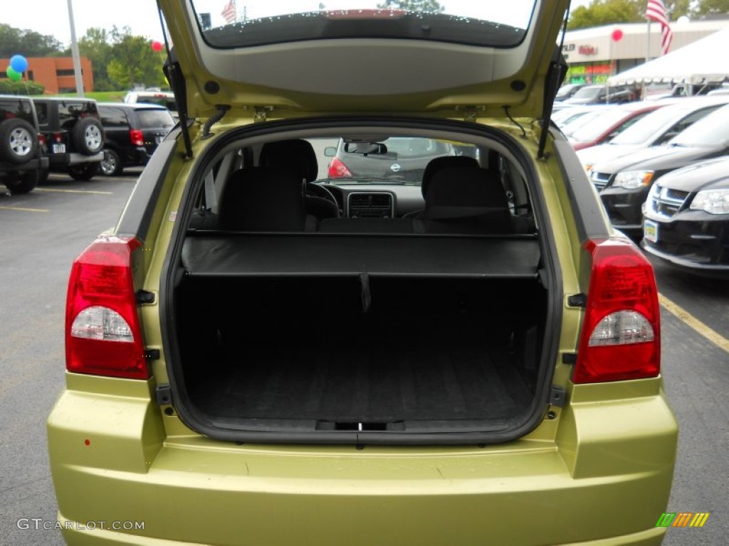 2010 Caliber SXT - Optic Green Metallic / Dark Slate Gray photo #6