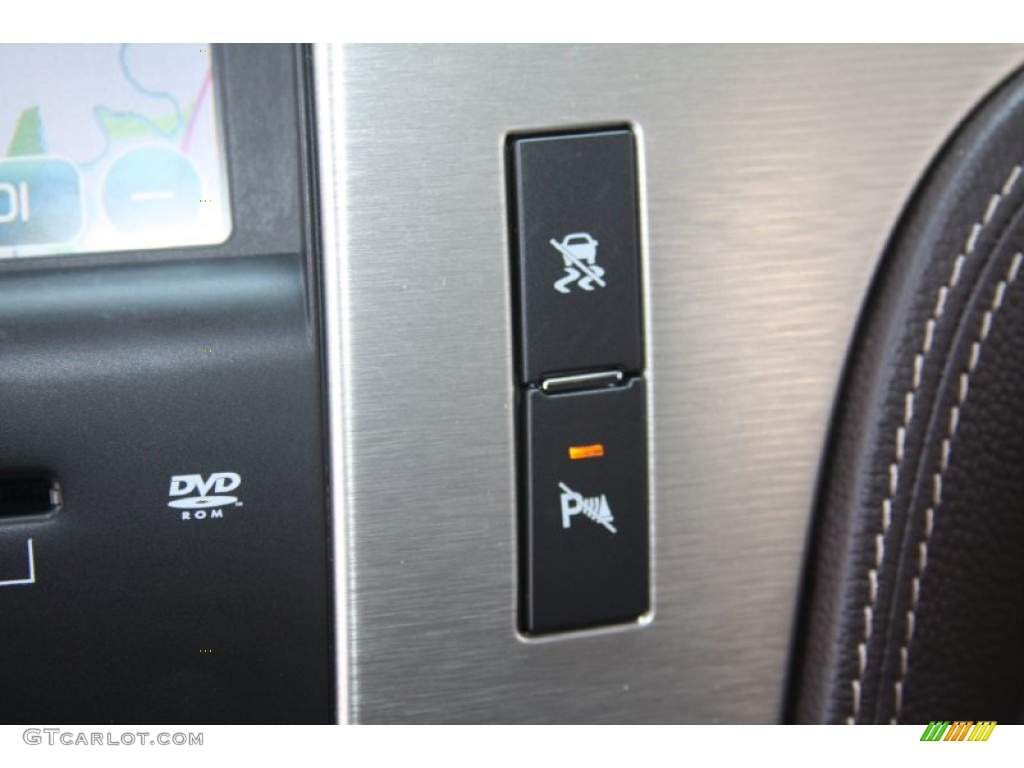 2010 Cadillac Escalade ESV Platinum Controls Photo #54472881