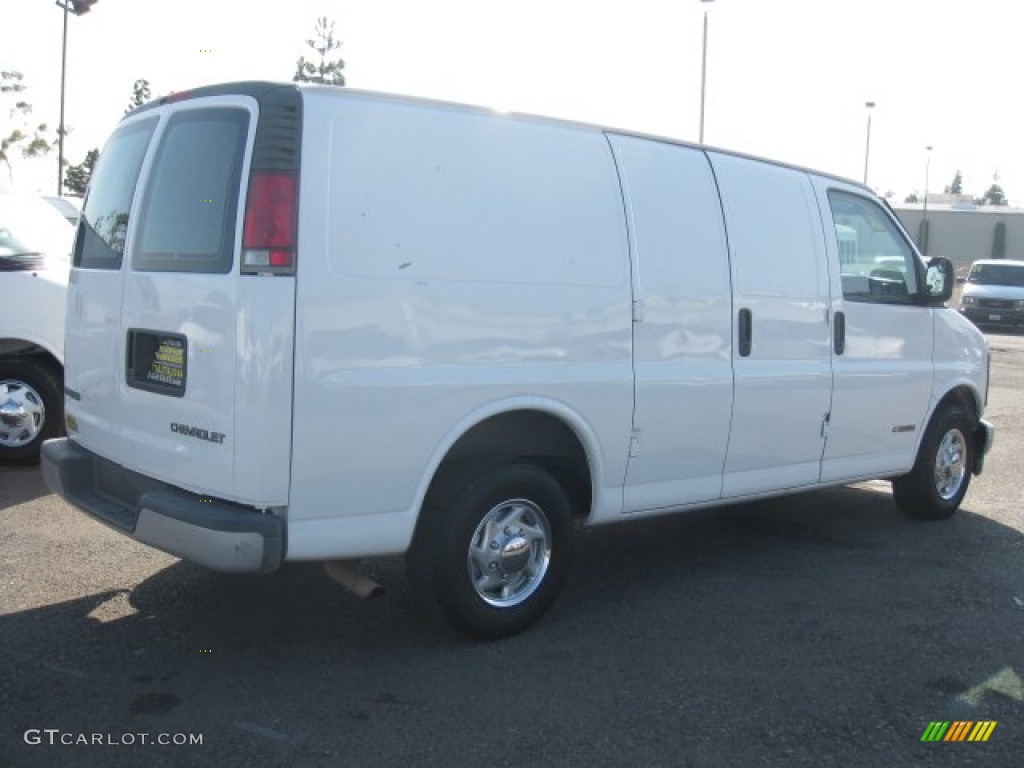 2002 Express 1500 Cargo Van - Summit White / Dark Pewter photo #6