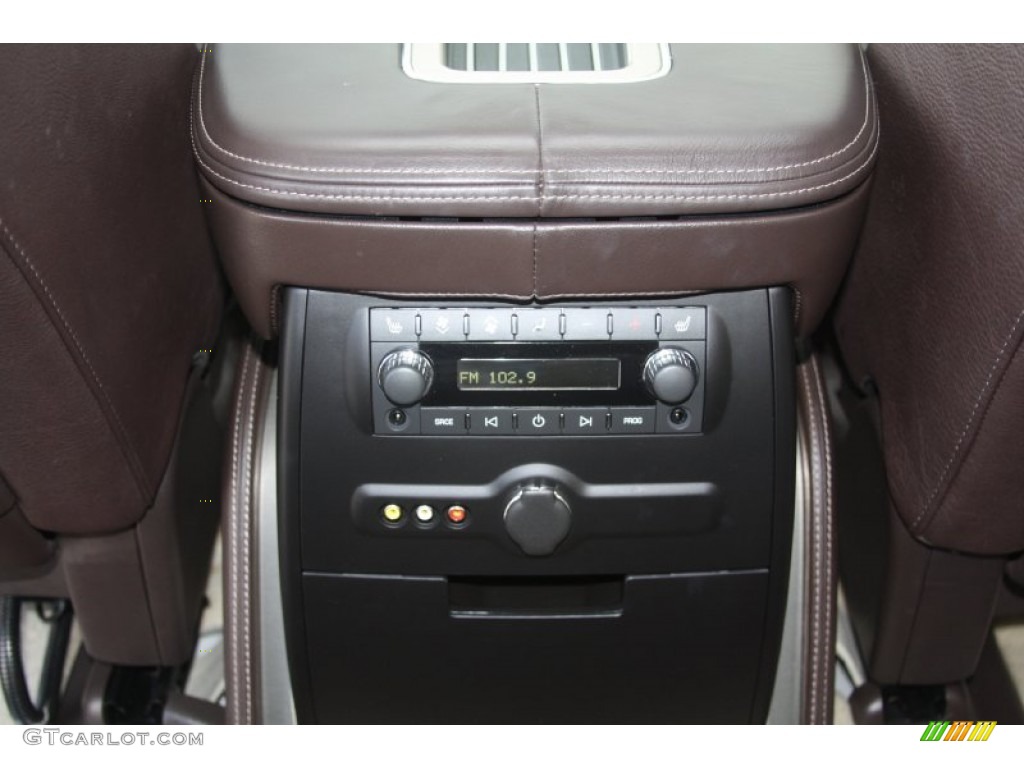 2010 Cadillac Escalade ESV Platinum Controls Photos