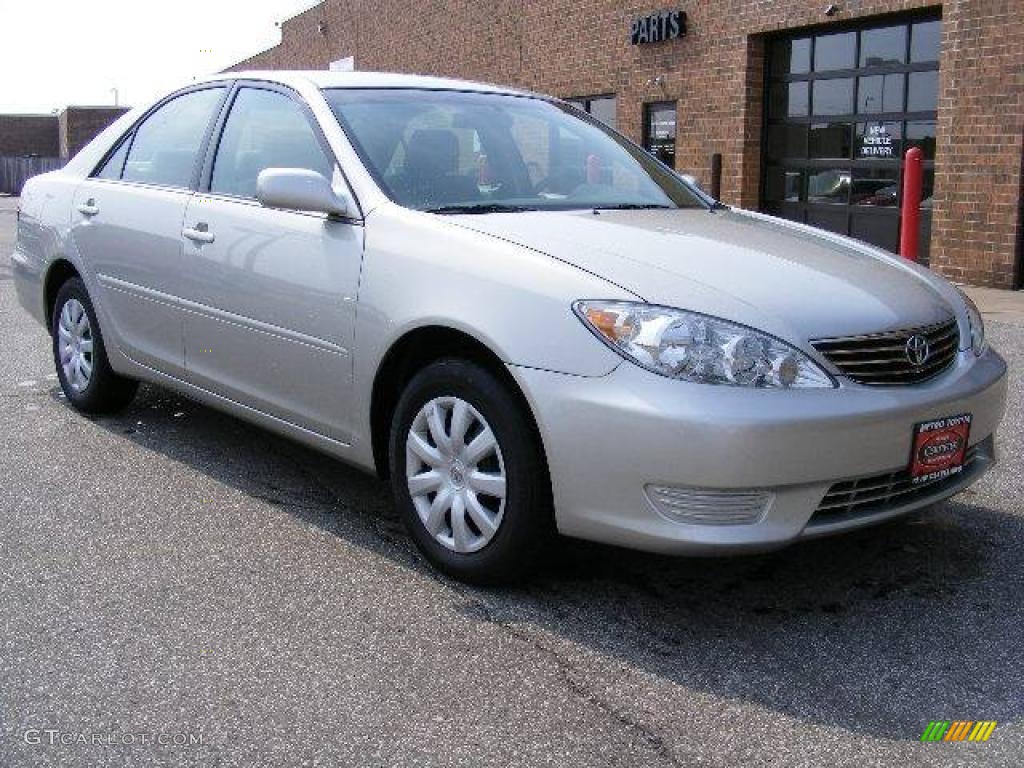 2006 Camry LE - Lunar Mist Metallic / Stone Gray photo #1