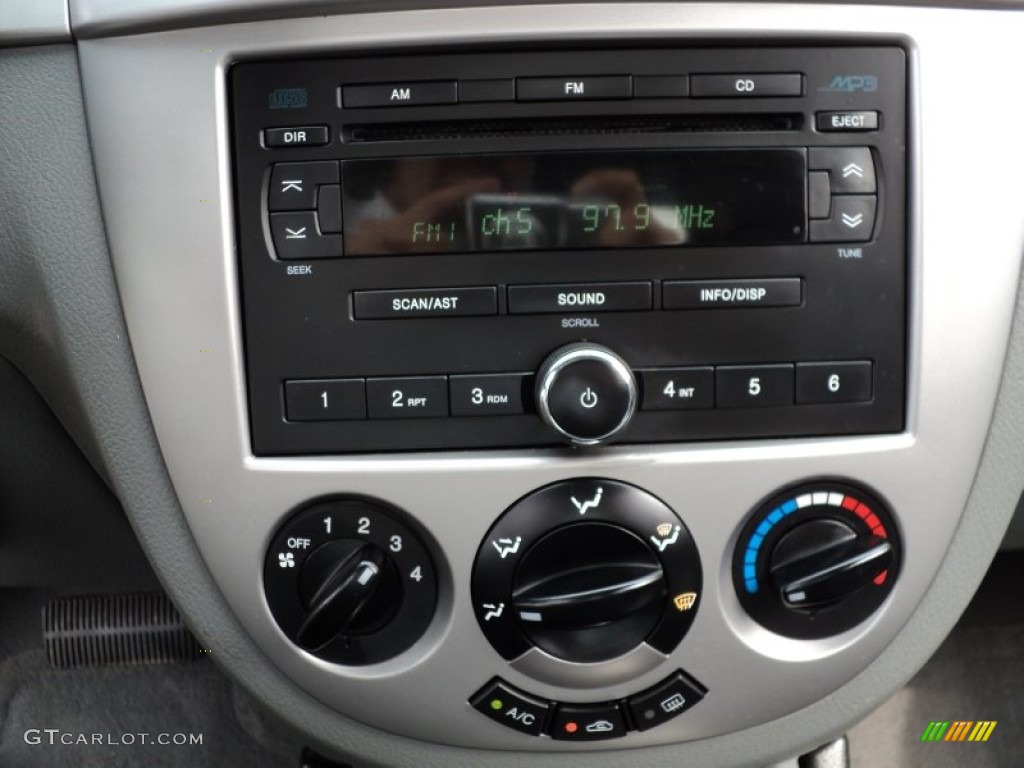 2006 Suzuki Reno Standard Reno Model Audio System Photos