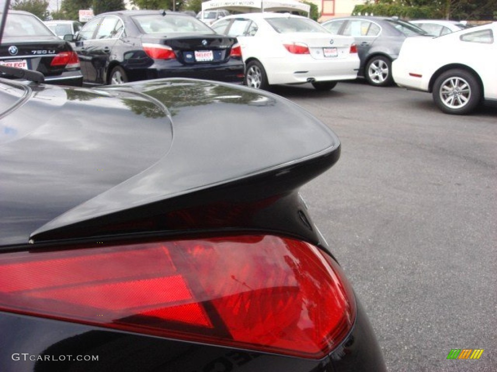 2004 350Z Coupe - Super Black / Carbon Black photo #20