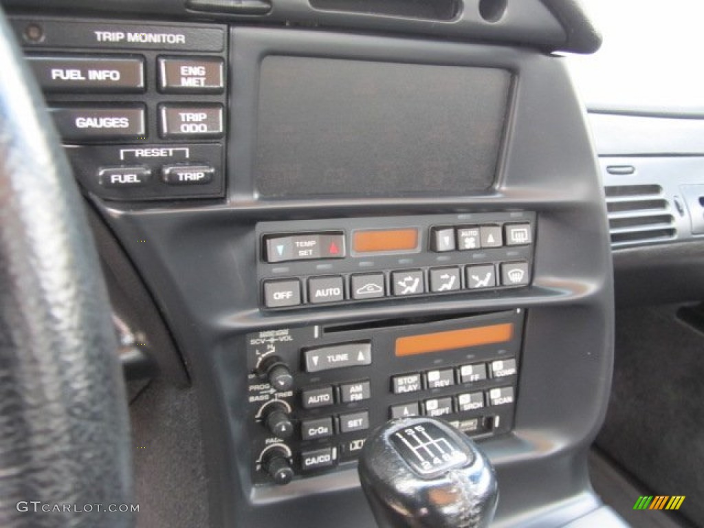 1995 Chevrolet Corvette Coupe Controls Photo #54478541