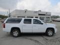 Summit White - Suburban 1500 LT 4x4 Photo No. 2