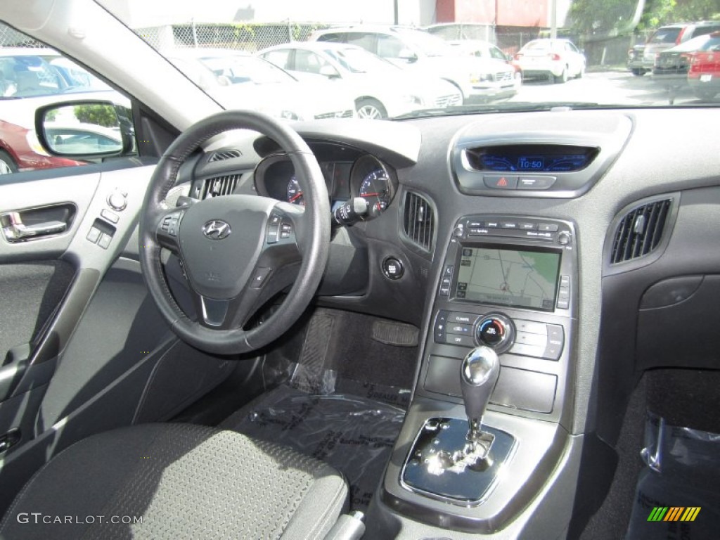 2011 Hyundai Genesis Coupe 2.0T Premium Dashboard Photos