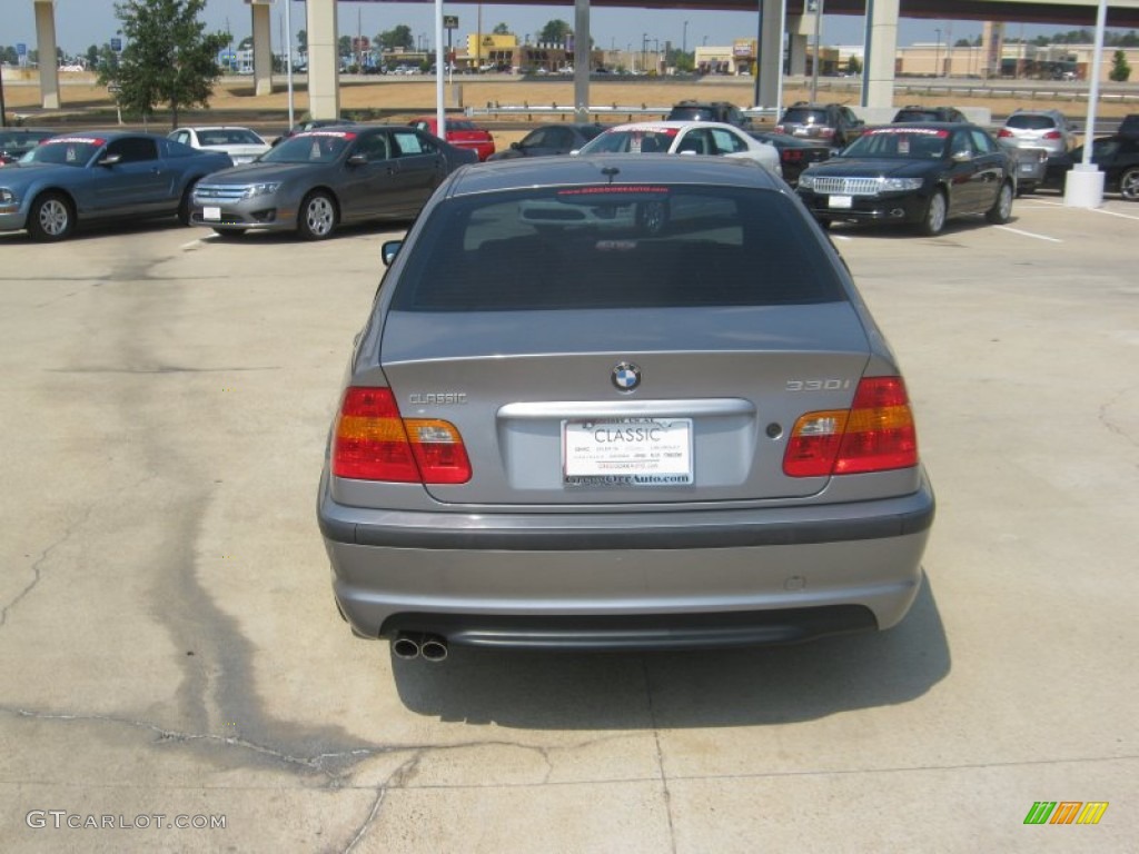 2004 3 Series 330i Sedan - Silver Grey Metallic / Black photo #4