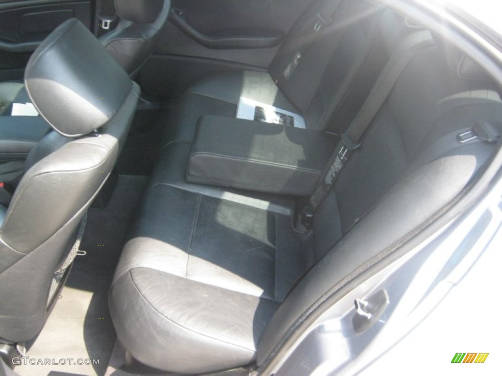 2004 3 Series 330i Sedan - Silver Grey Metallic / Black photo #15