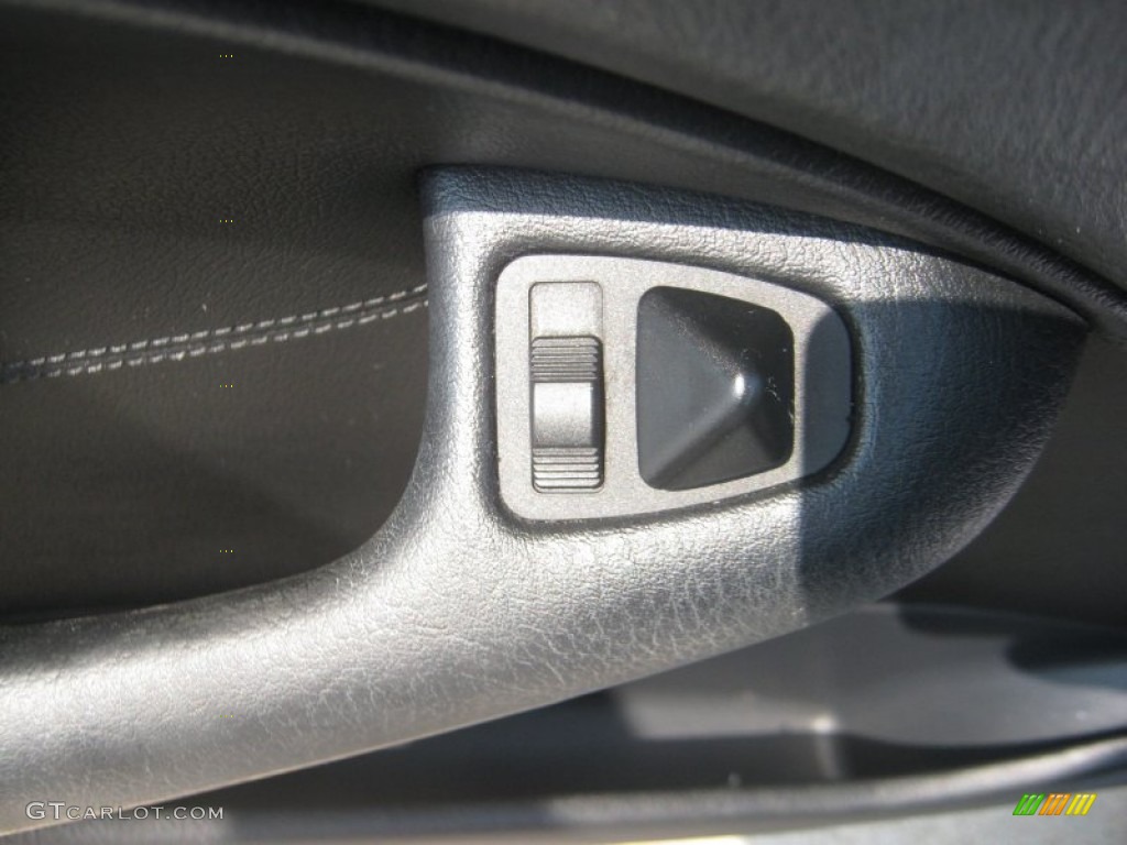 2004 3 Series 330i Sedan - Silver Grey Metallic / Black photo #17