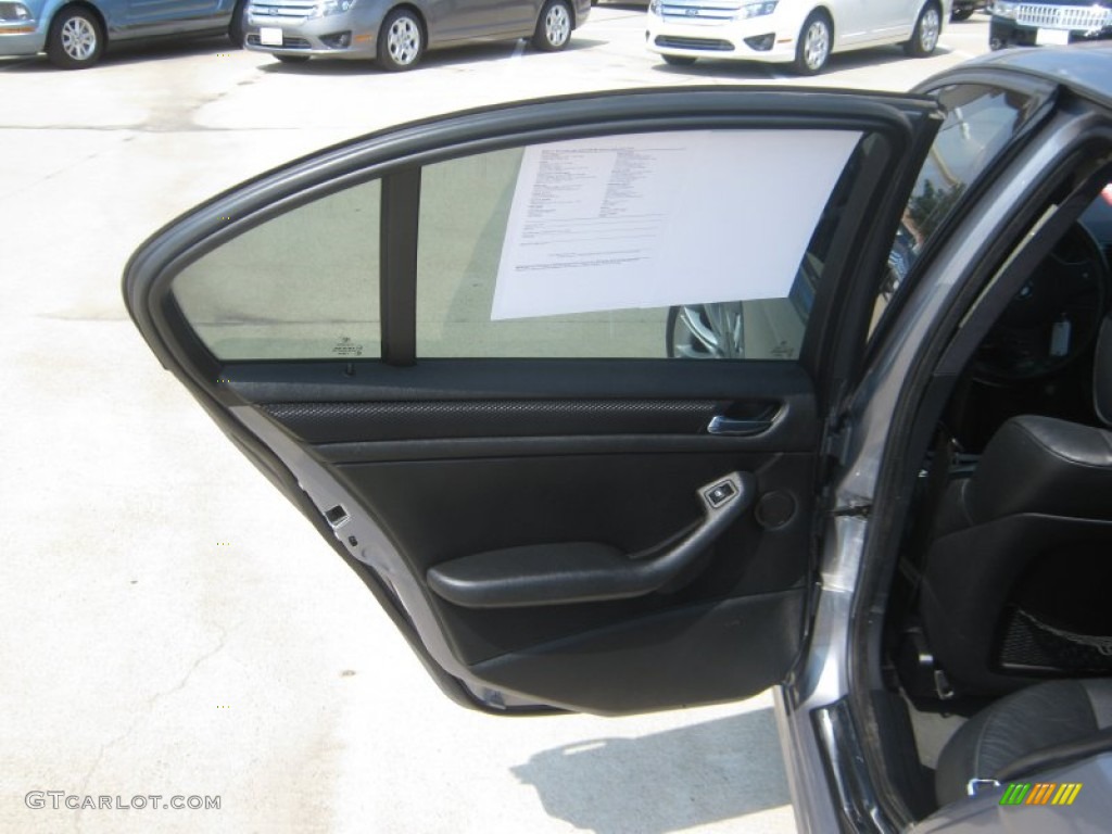2004 3 Series 330i Sedan - Silver Grey Metallic / Black photo #18