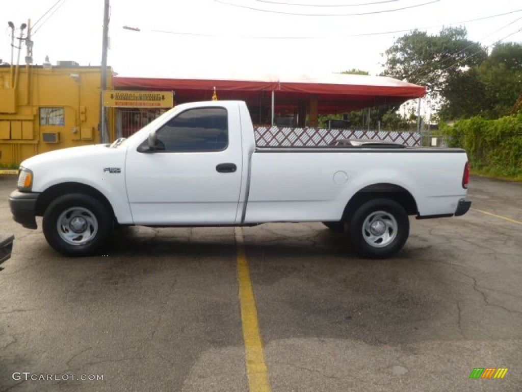 2003 F150 XL Regular Cab - Oxford White / Medium Parchment Beige photo #5