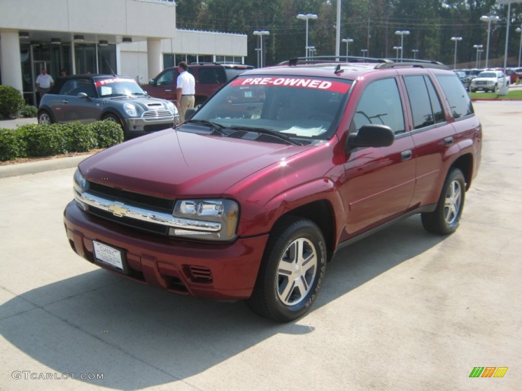 Bordeaux Red Metallic Chevrolet TrailBlazer