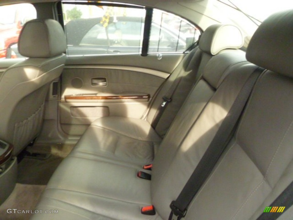 2002 7 Series 745i Sedan - Alpine White / Beige III photo #24