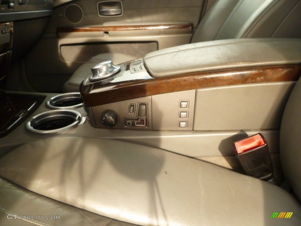 2002 7 Series 745i Sedan - Alpine White / Beige III photo #25