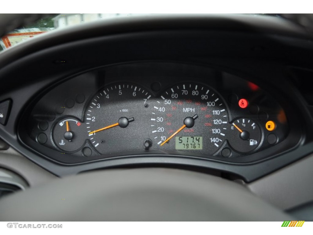 2001 Ford Focus ZTS Sedan Gauges Photos