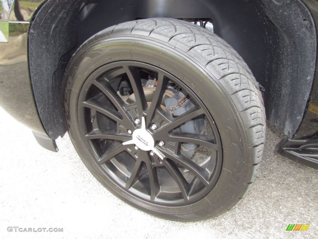 2007 Chevrolet Tahoe LTZ Custom Wheels Photo #54487543