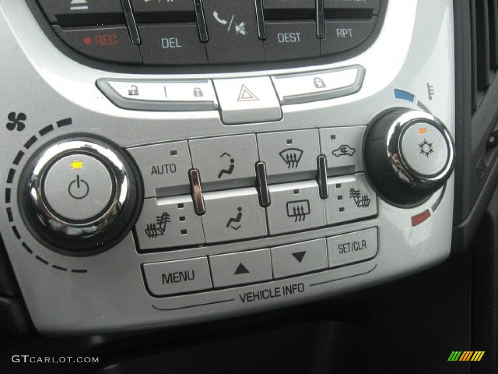 2010 Chevrolet Equinox LT Controls Photo #54490280