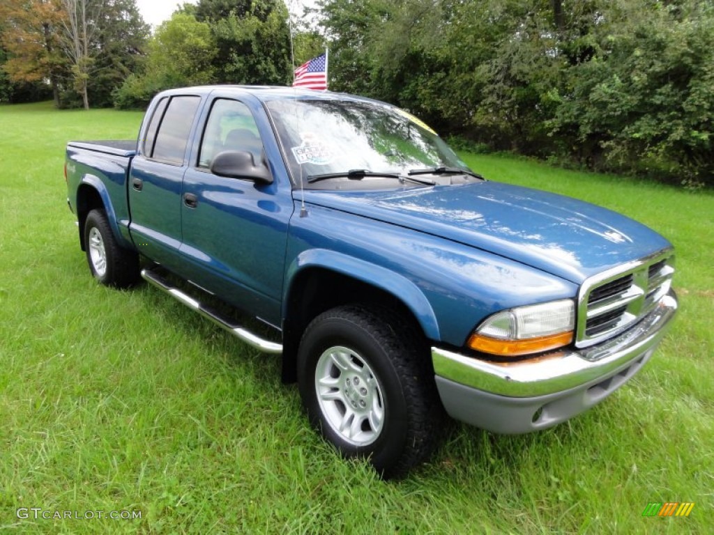 2004 Dakota SXT Quad Cab 4x4 - Atlantic Blue Pearl / Dark Slate Gray photo #4