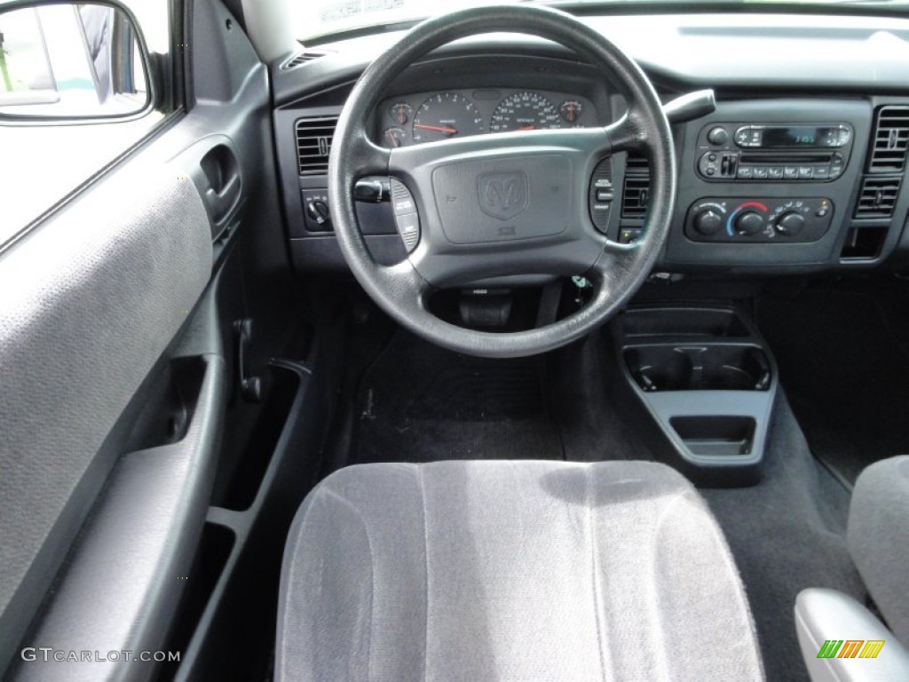 2004 Dodge Dakota SXT Quad Cab 4x4 Dark Slate Gray Steering Wheel Photo #54492026