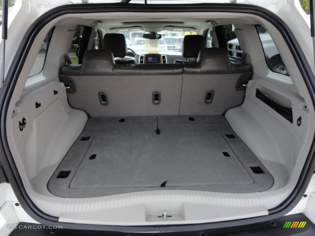 2009 Jeep Grand Cherokee Limited 4x4 Trunk Photo #54493358