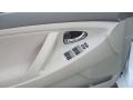 Super White - Camry LE Photo No. 14