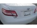 Super White - Camry LE Photo No. 16