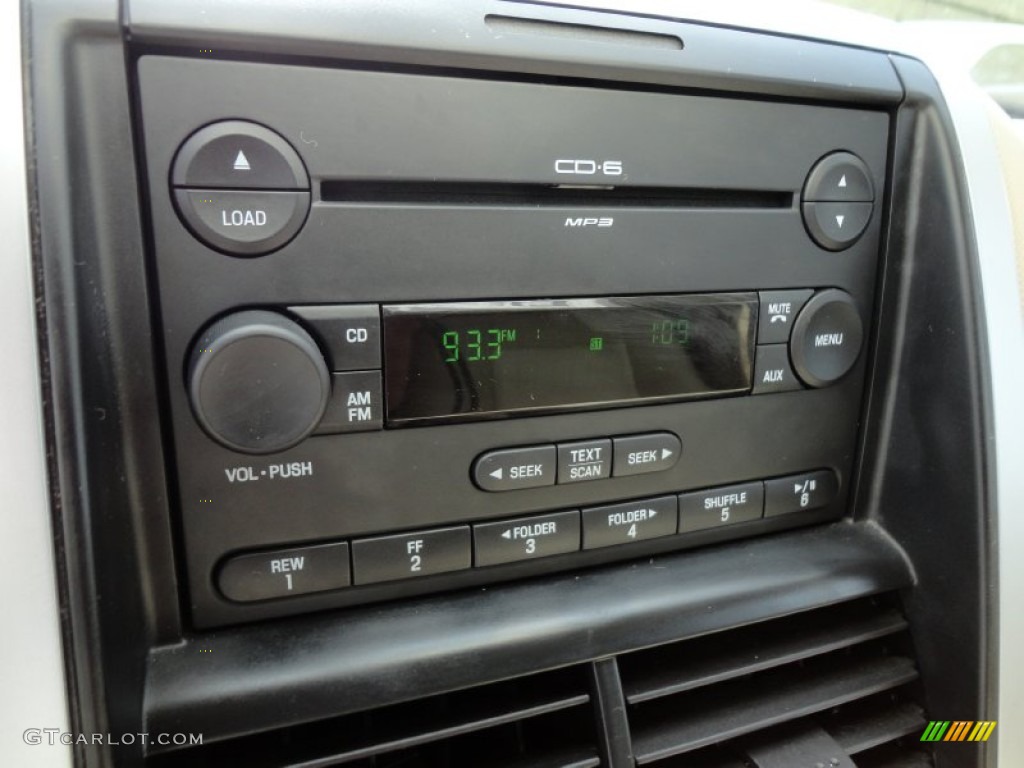 2006 Mercury Mountaineer Luxury Audio System Photo #54494528