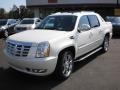 White Diamond 2009 Cadillac Escalade EXT Luxury AWD