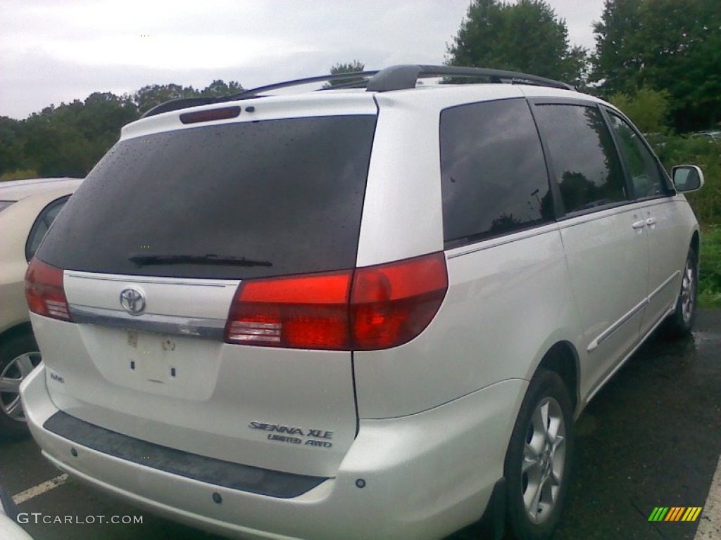 2005 Sienna XLE Limited AWD - Natural White / Taupe photo #3
