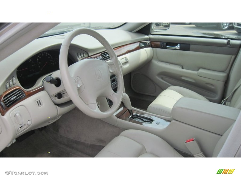 Oatmeal Interior 2000 Cadillac Seville SLS Photo #54496394