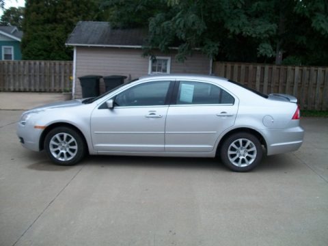 2009 Mercury Milan I4 Data, Info and Specs