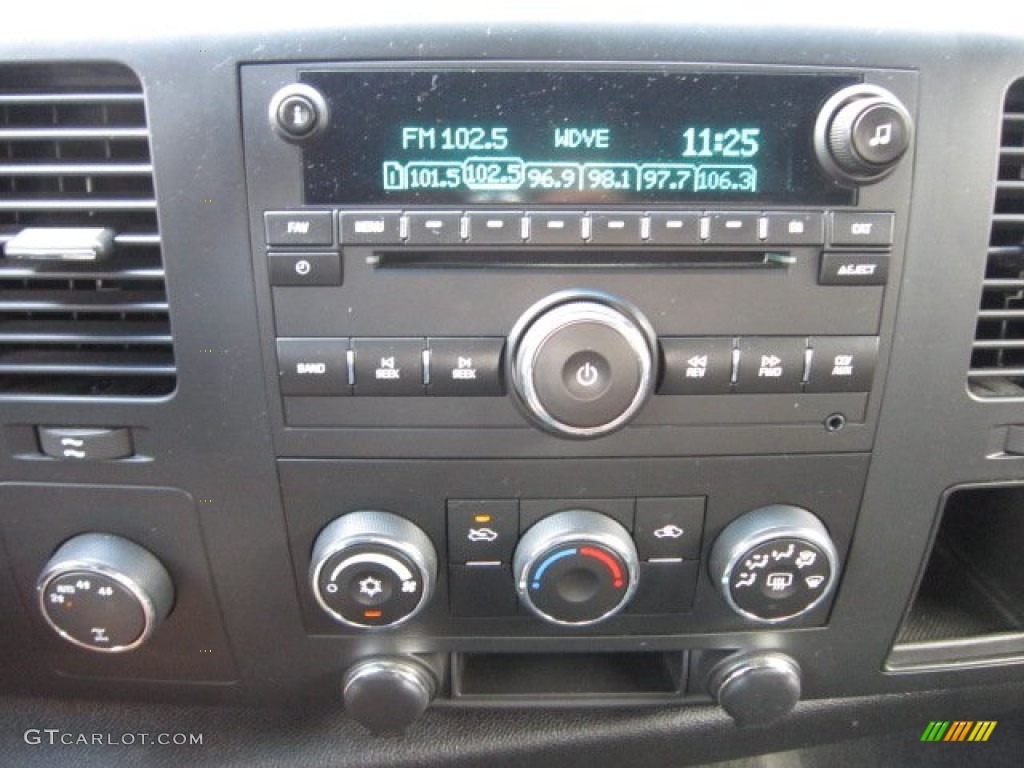 2008 Chevrolet Silverado 1500 LT Extended Cab 4x4 Audio System Photo #54498563