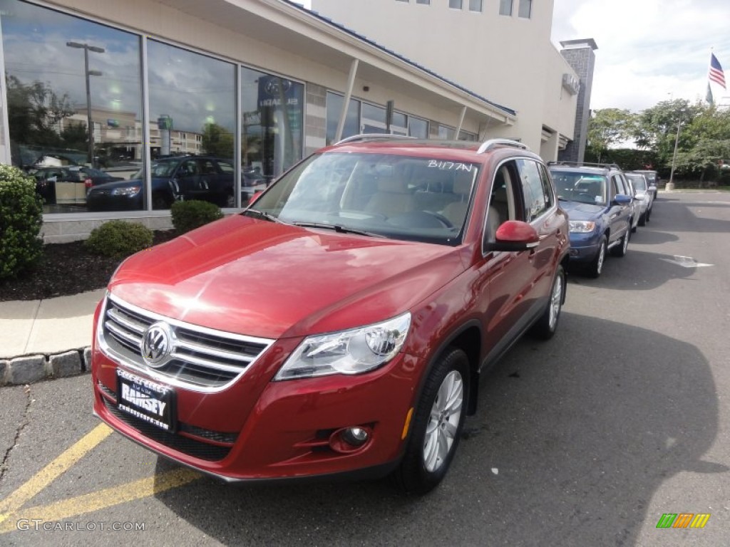 2009 Tiguan SE 4Motion - Wild Cherry Metallic / Sandstone photo #1