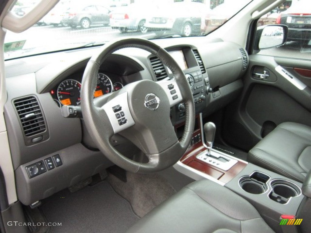 2010 Nissan Pathfinder LE 4x4 Interior Color Photos