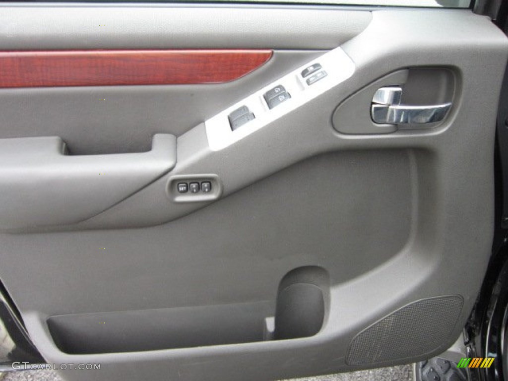 2010 Nissan Pathfinder LE 4x4 Graphite Door Panel Photo #54502034