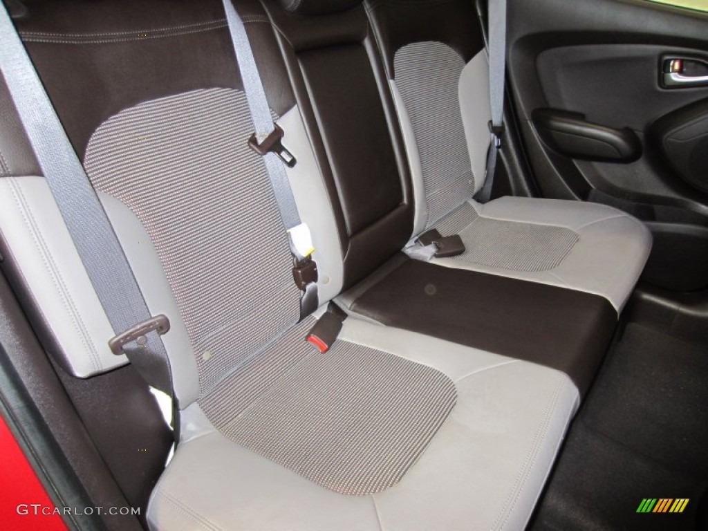 Taupe Interior 2010 Hyundai Tucson GLS AWD Photo #54502241