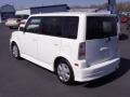 Polar White - xB  Photo No. 2