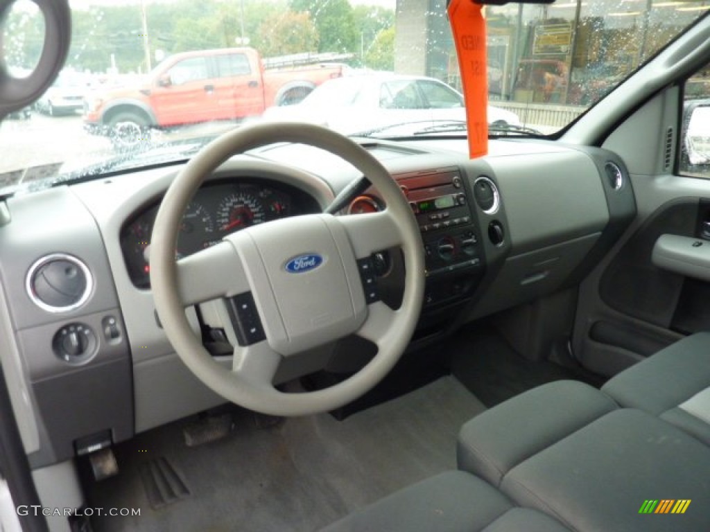 2007 Ford F150 XL Regular Cab 4x4 Dashboard Photos