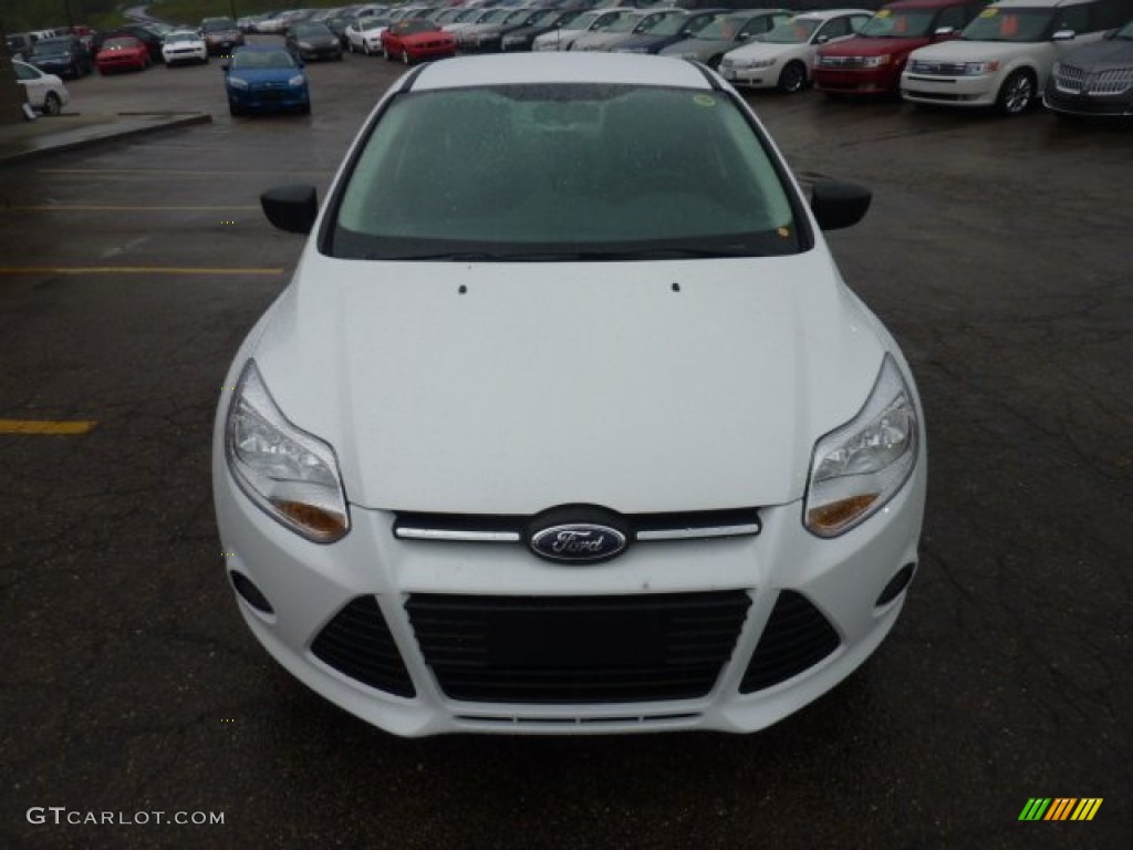 2012 Focus S Sedan - Oxford White / Charcoal Black photo #7