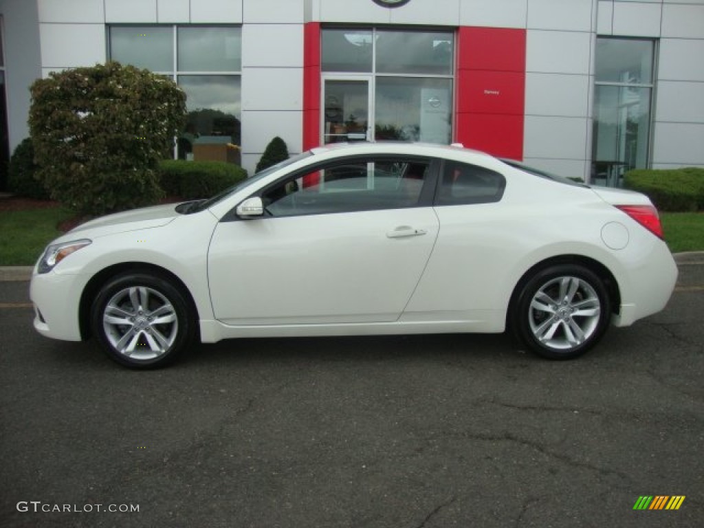 2010 Altima 2.5 S Coupe - Winter Frost White / Red Leather photo #3