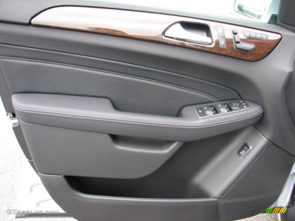 2012 Mercedes-Benz ML 350 4Matic Black Door Panel Photo #54507149
