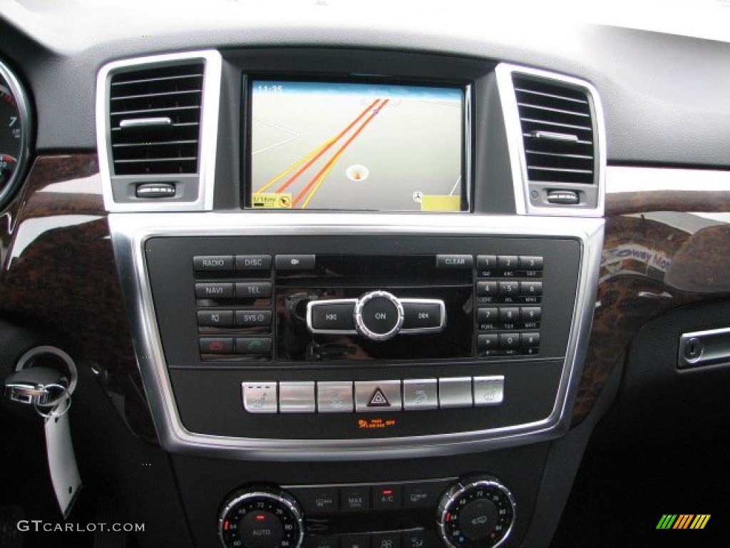 2012 Mercedes-Benz ML 350 4Matic Controls Photo #54507155