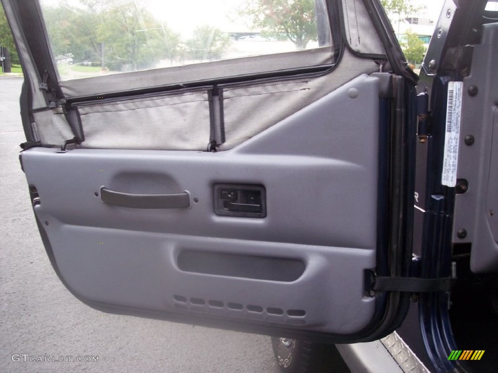 1997 Jeep Wrangler SE 4x4 Gray Door Panel Photo #54507674