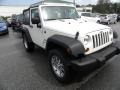 Front 3/4 View of 2009 Wrangler X 4x4